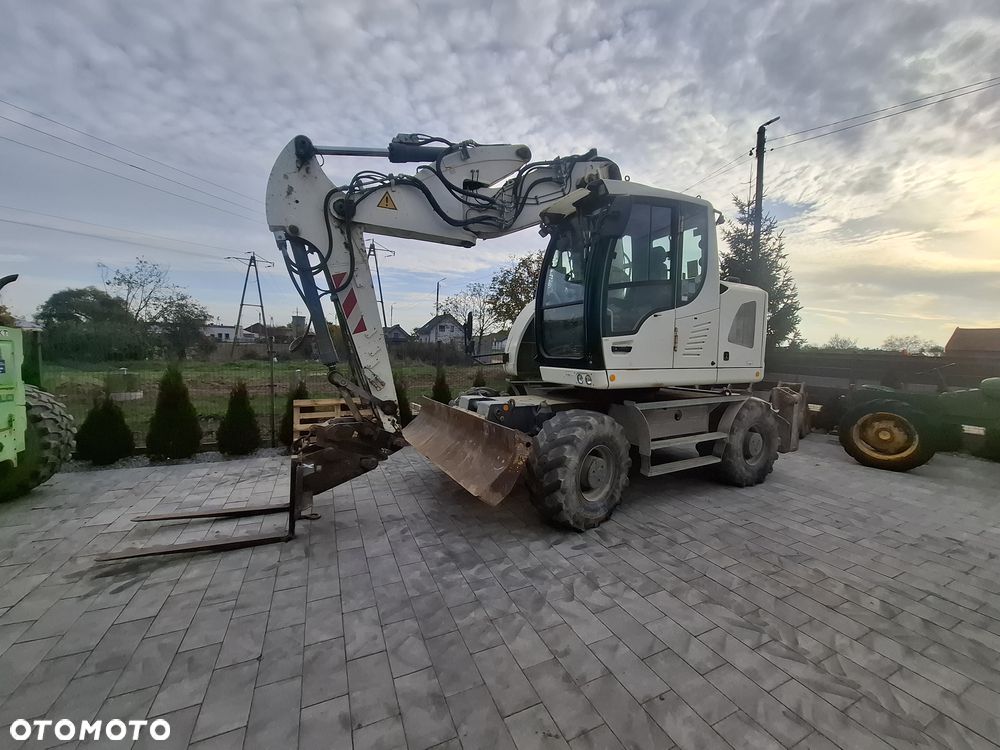 Liebherr A914 COMPACT