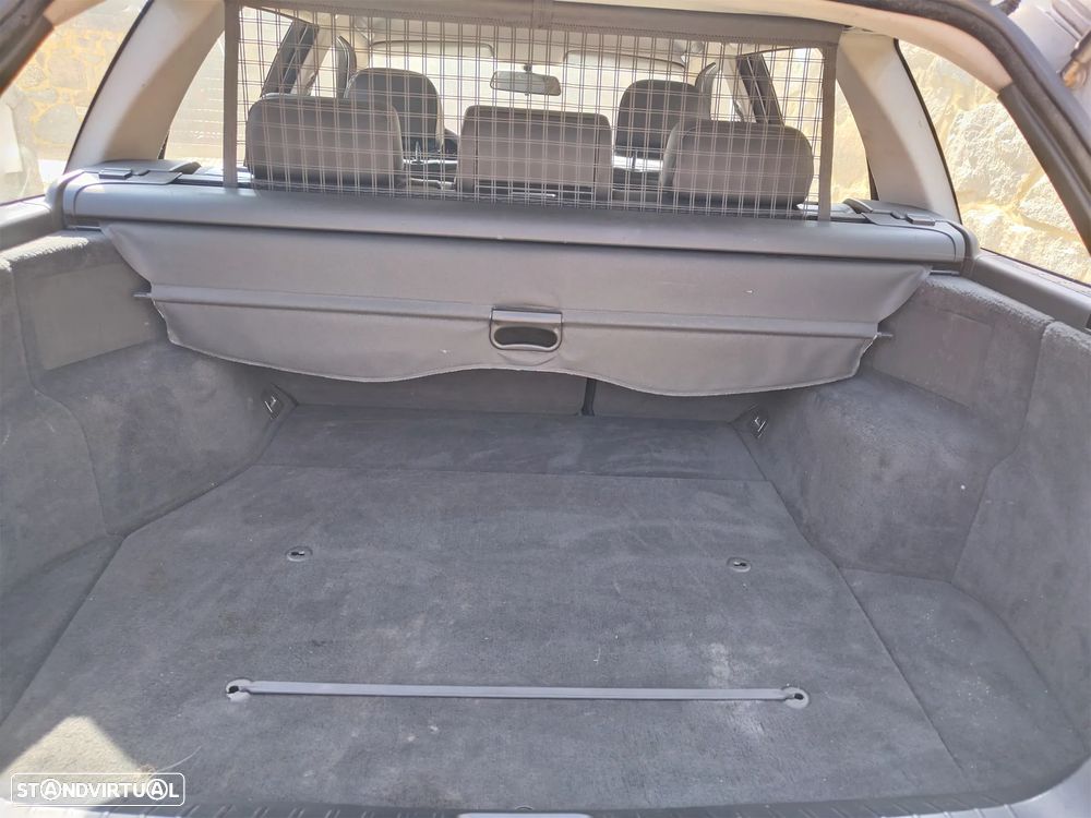 BMW 320 d Touring - 9
