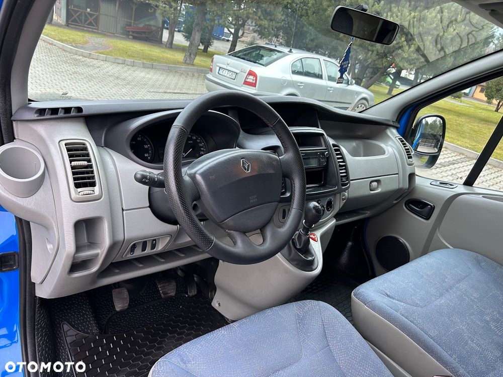 Renault Trafic - 18
