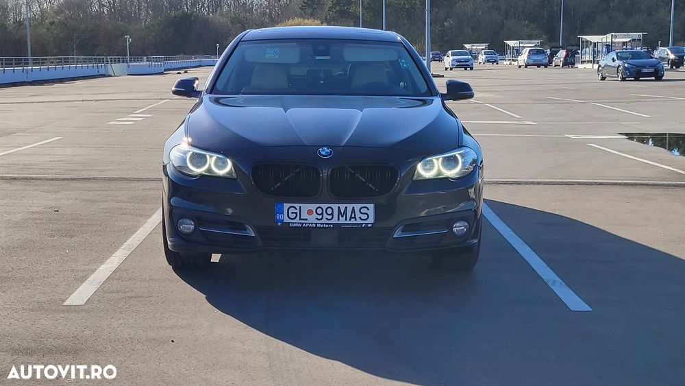 BMW Seria 5 520d xDrive Aut. - 2