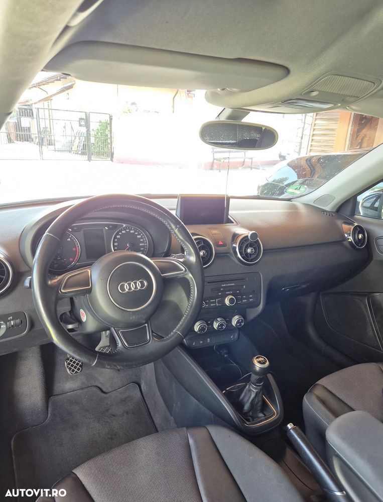 AUDI A1 2010 — imagine 5