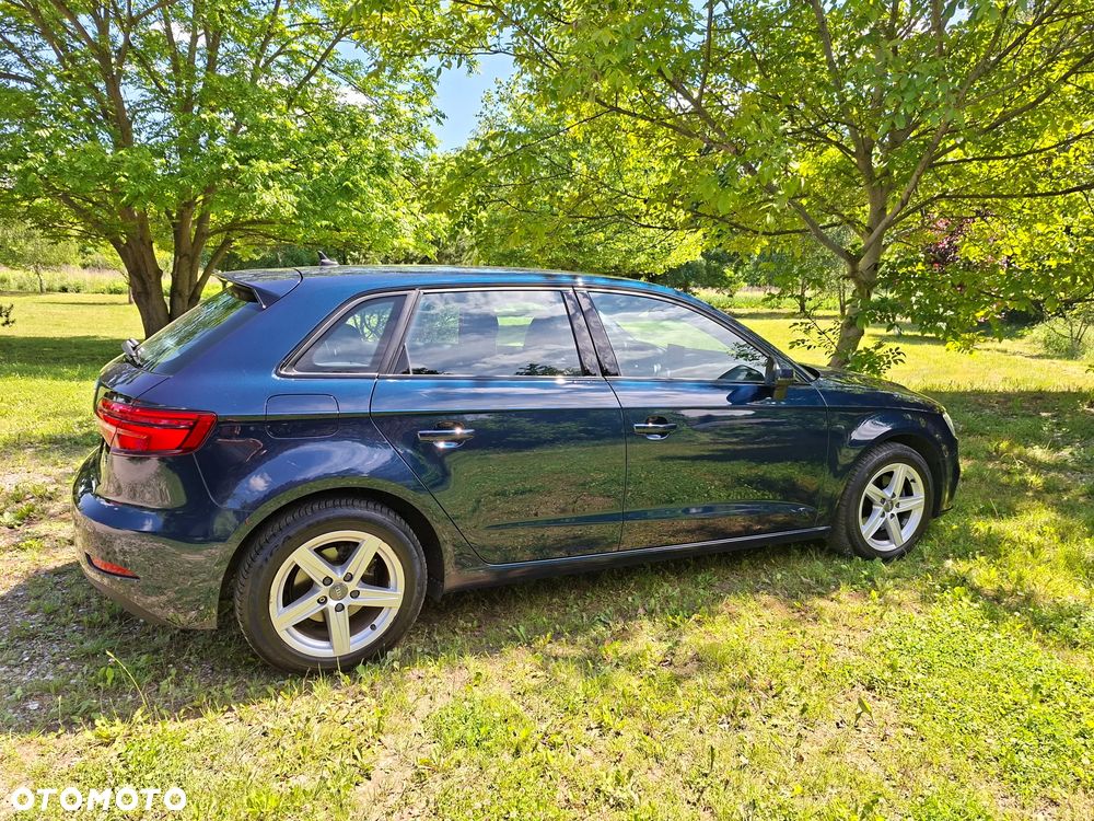 Audi A3 Sportback 1.6 TDI S tronic - 18