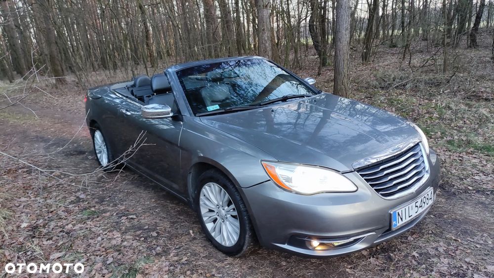 Chrysler 200 - 7