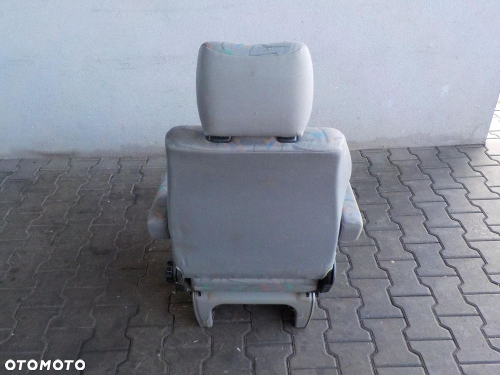 VW T4 FOTEL SIEDZENIE KIEROWCY Z PODŁOKIETNIKAMI - 5