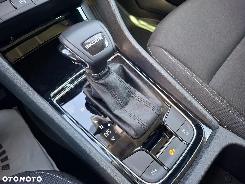 Skoda Karoq 1.5 TSI ACT Selection DSG - 29