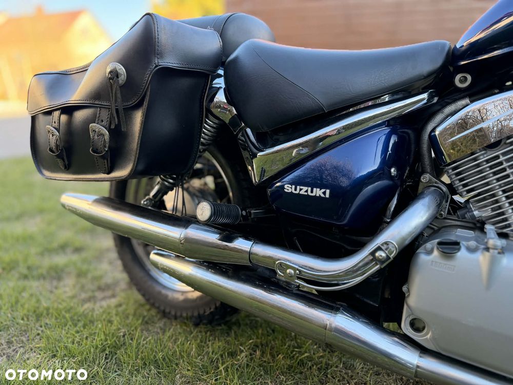 Suzuki Intruder - 37