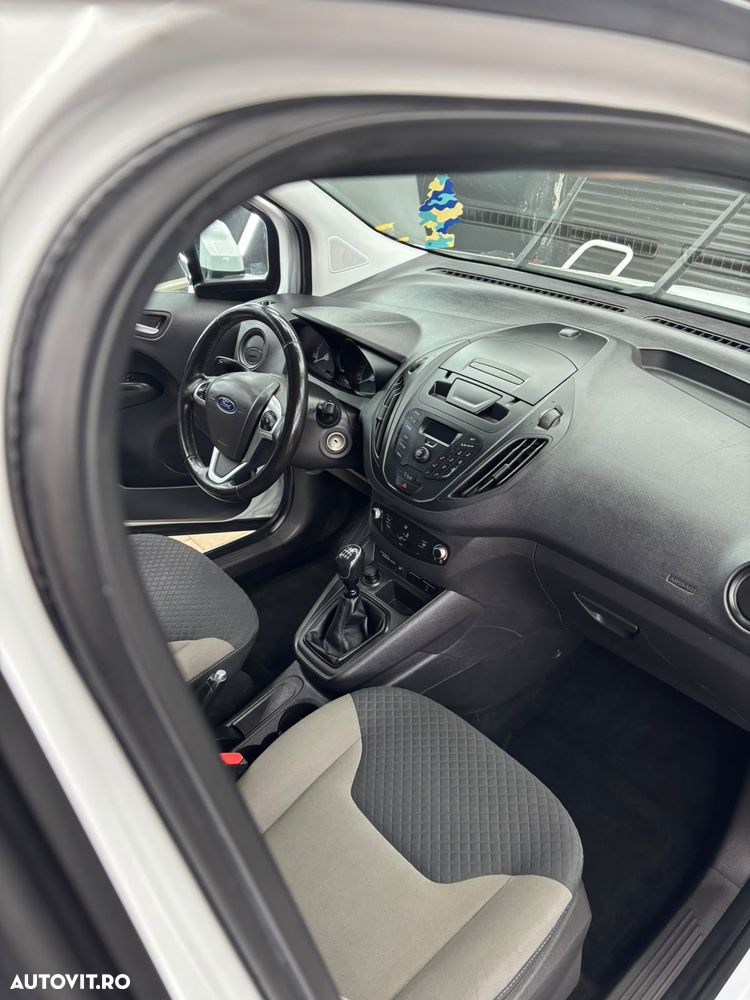 Ford Tourneo Courier 1.5 TDCi Trend - 4
