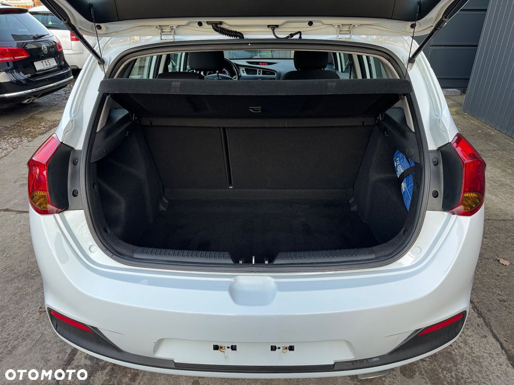 Kia Ceed 1.4 CVVT Spirit - 21