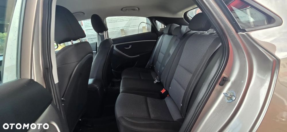 Hyundai i30 1.6 CRDi Premium - 31