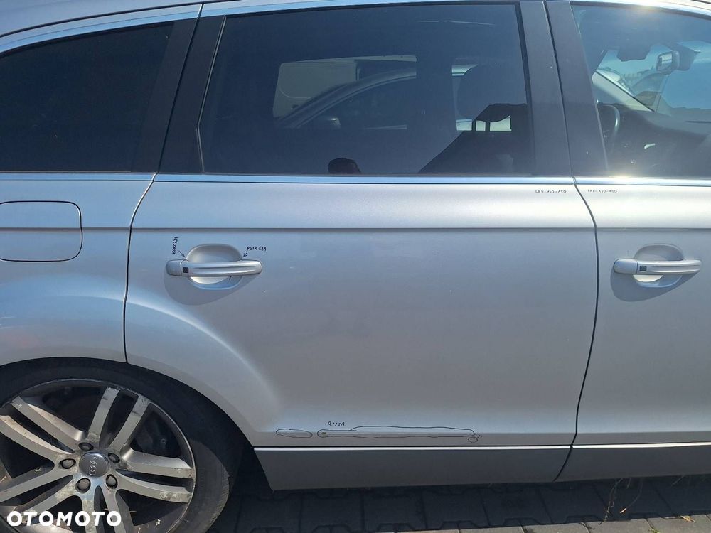DRZWI KOMPLETNE PRAWY TYŁ AUDI Q7 4L I LY7W - 1