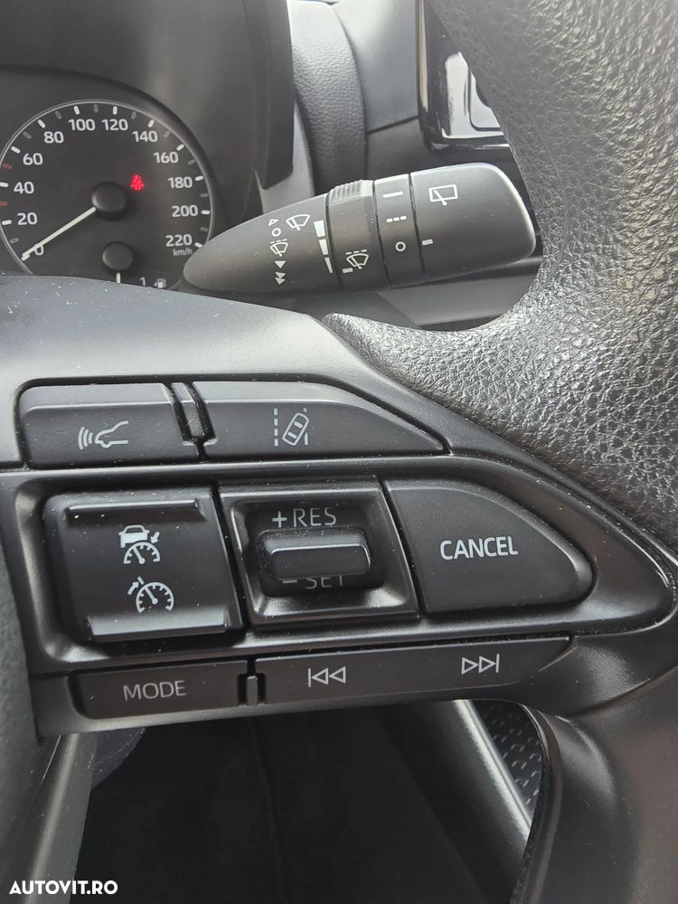 Toyota Yaris 1.5 VVT-i HSD Exclusive Style - 15