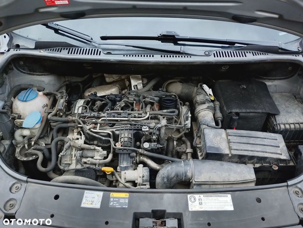 Volkswagen Caddy ver-1-6-tdi - 11