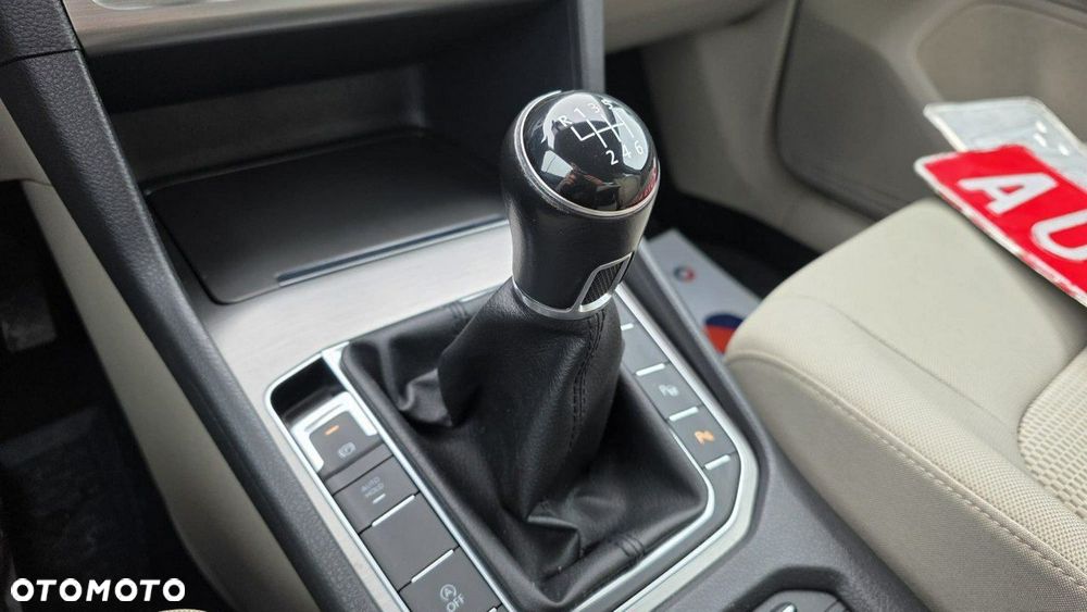 Volkswagen Golf Sportsvan - 14