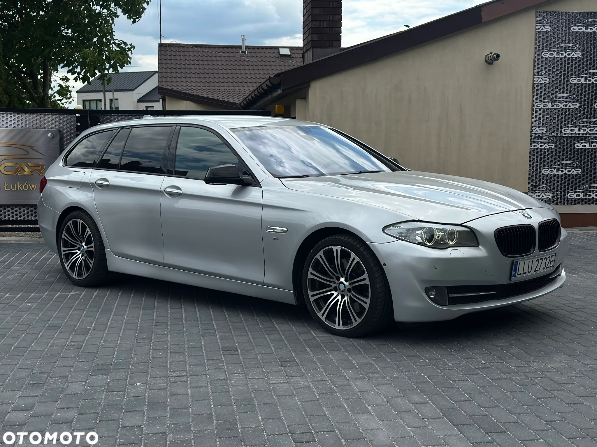 BMW Seria 5 530d xDrive Touring - 4