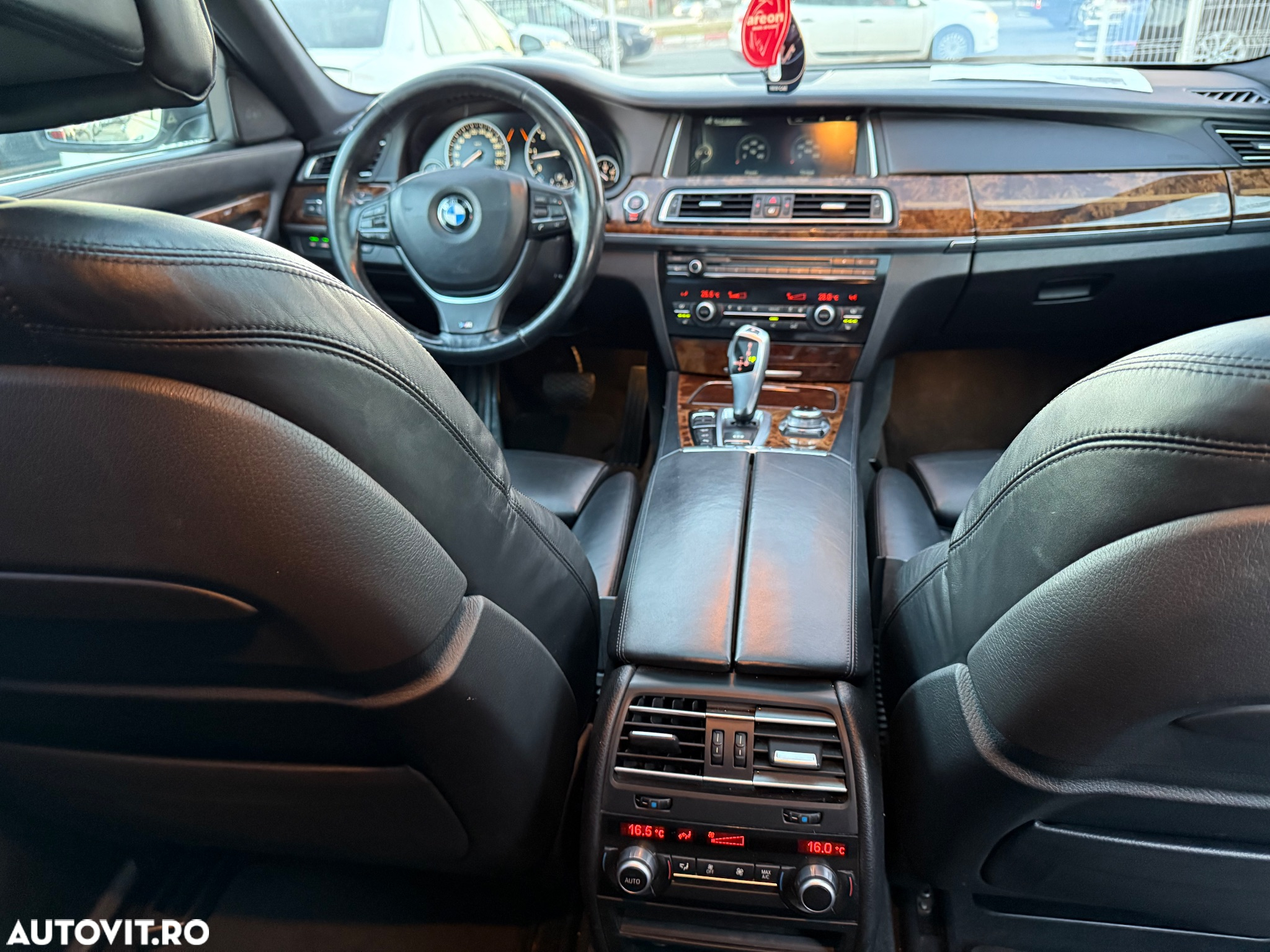BMW Seria 7 750Ld xDrive Blue Performance Edition Exclusive - 12