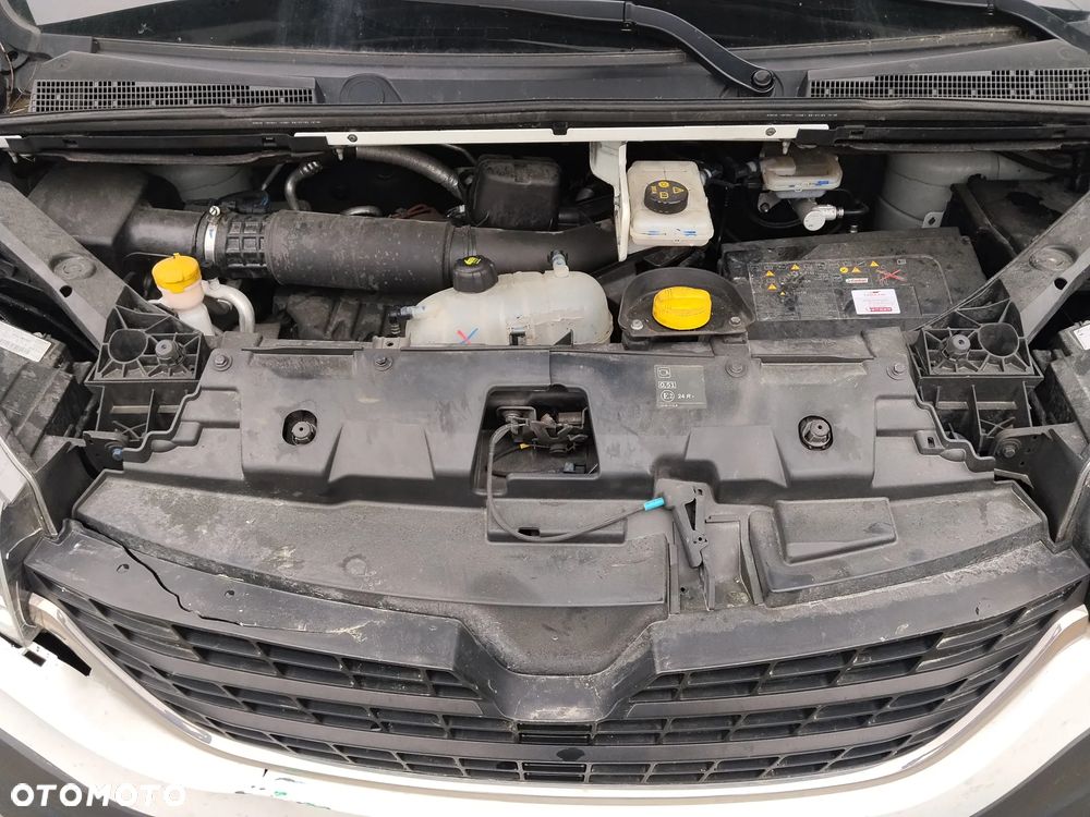 Renault Trafic - 13