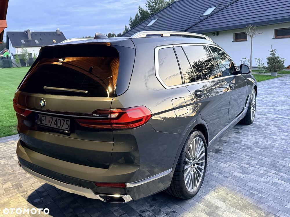 BMW X7 xDrive40i mHEV - 13