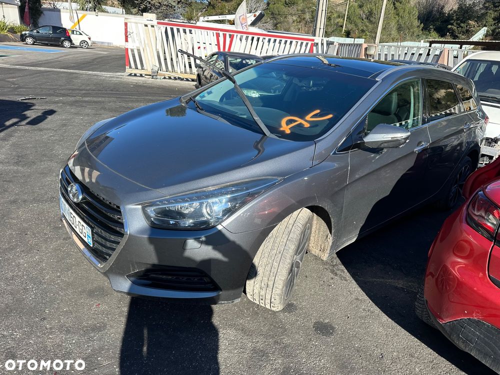 Hyundai i40 1.7 CRDi BlueDrive Business DCT - 1