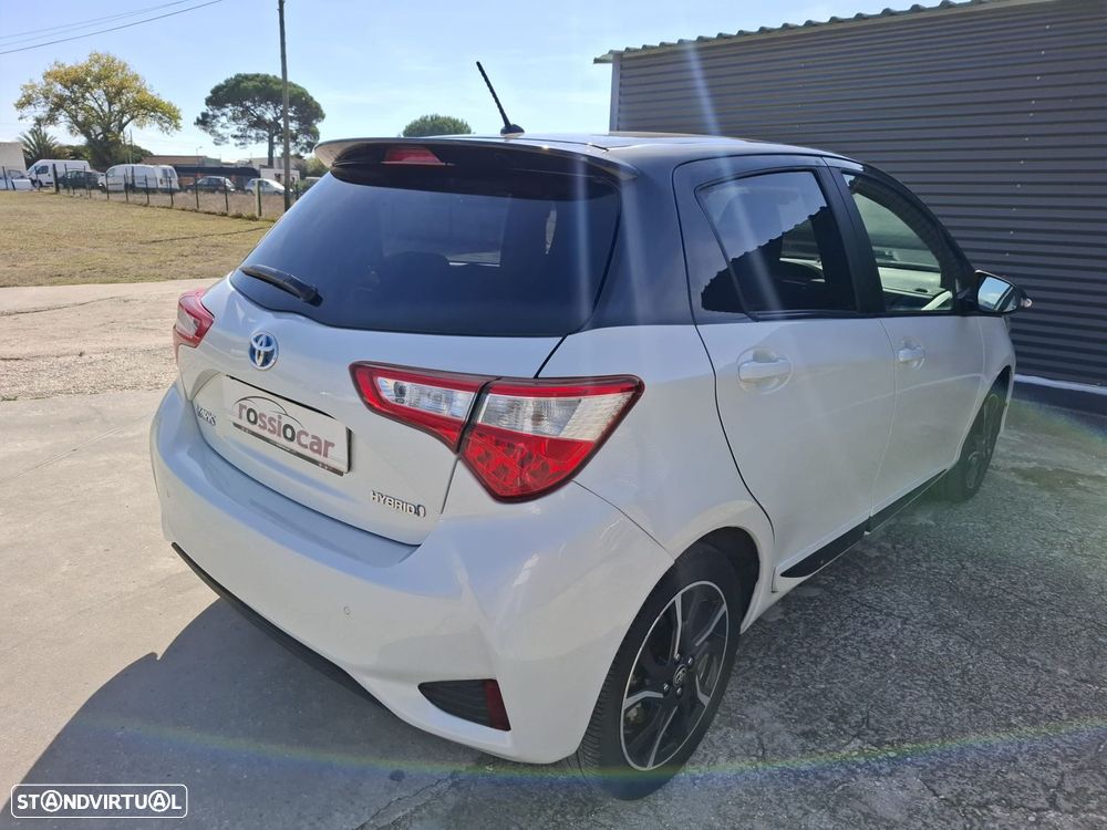 Toyota Yaris 1.5 HSD Square Collec.White - 6