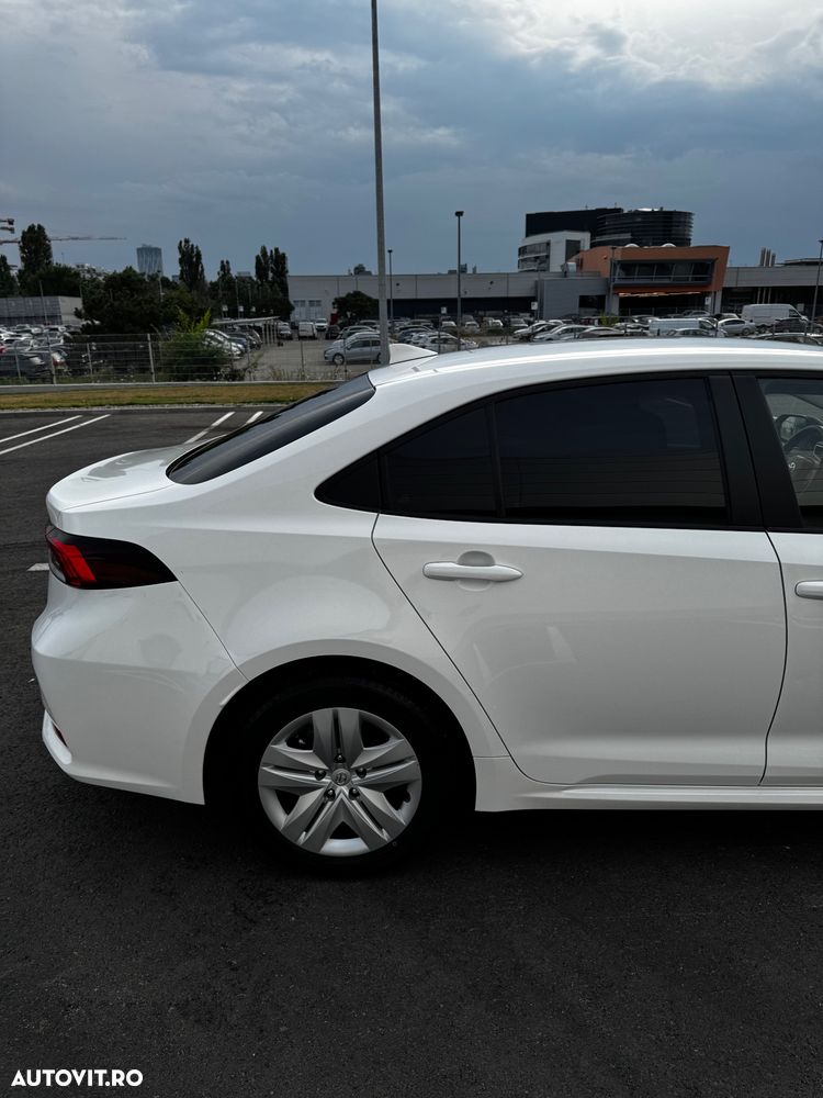 Toyota Corolla 1.8 HSD Business - 3