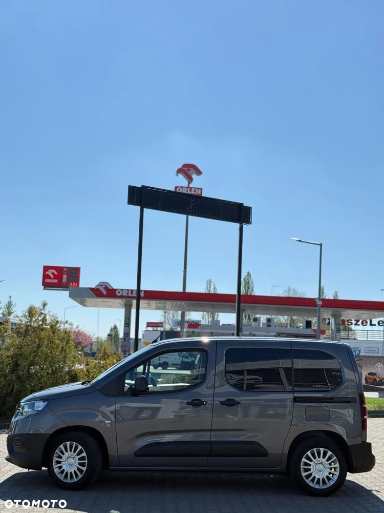 Toyota Proace City Verso 1.2 D-4T Family - 3