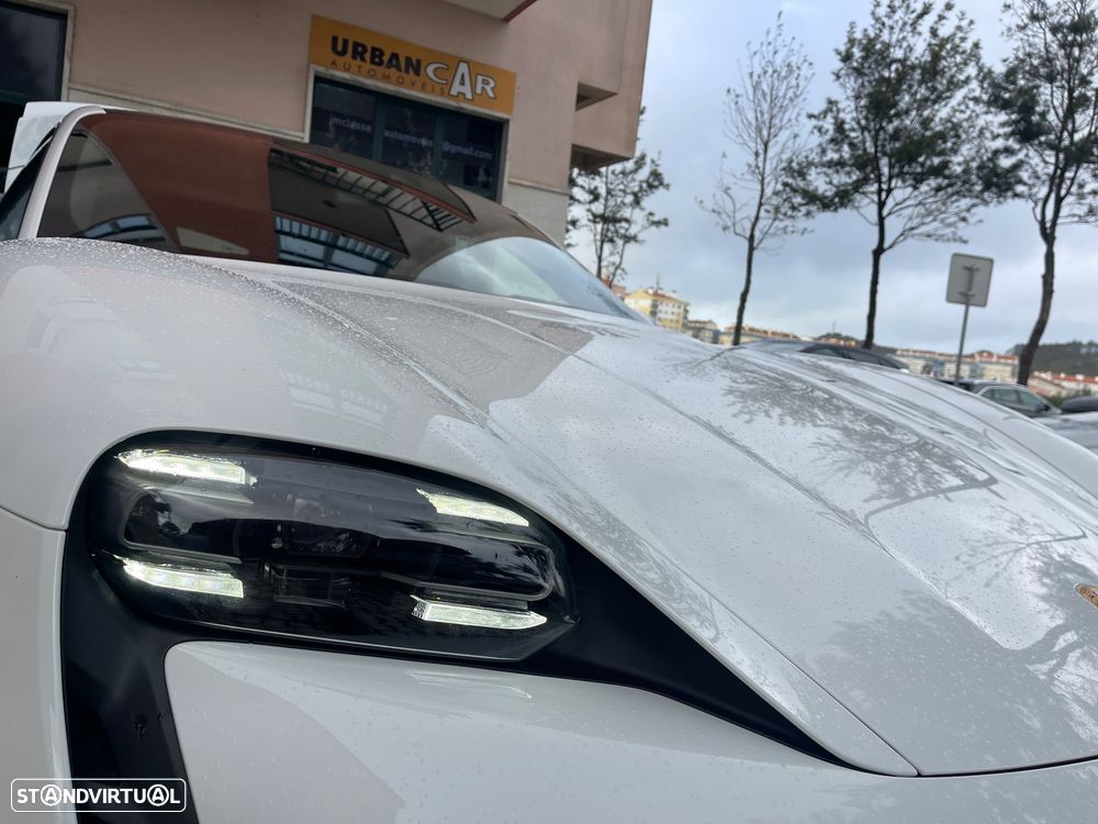 Porsche Taycan Standard - 23