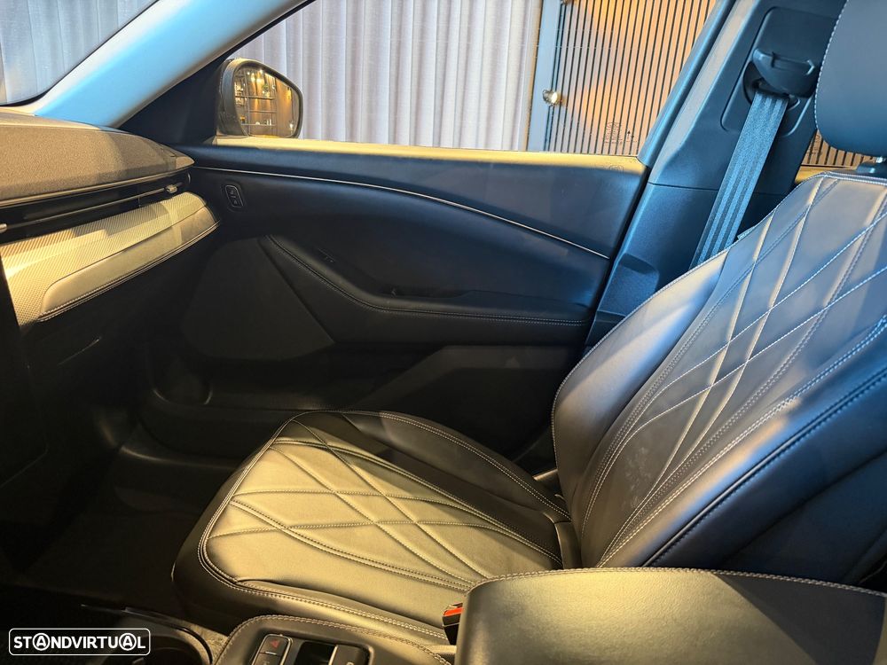 Ford Mustang Mach-E Premium - 20