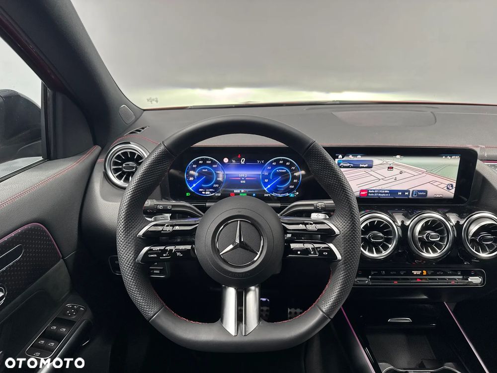 Mercedes-Benz EQA 250+ 70.5kWh AMG Line - 25