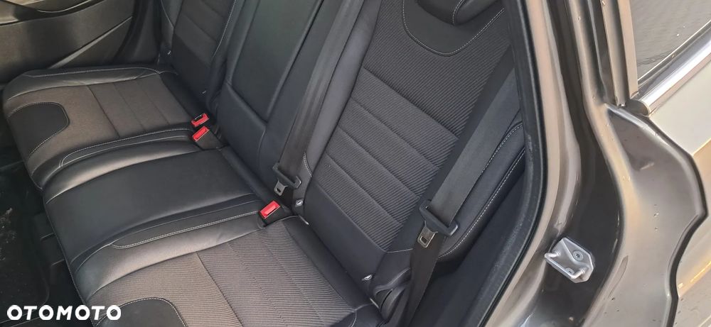 Ford Kuga 2.0 TDCi AWD Titanium - 27