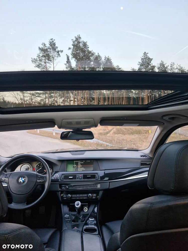 BMW Seria 5 520d - 14