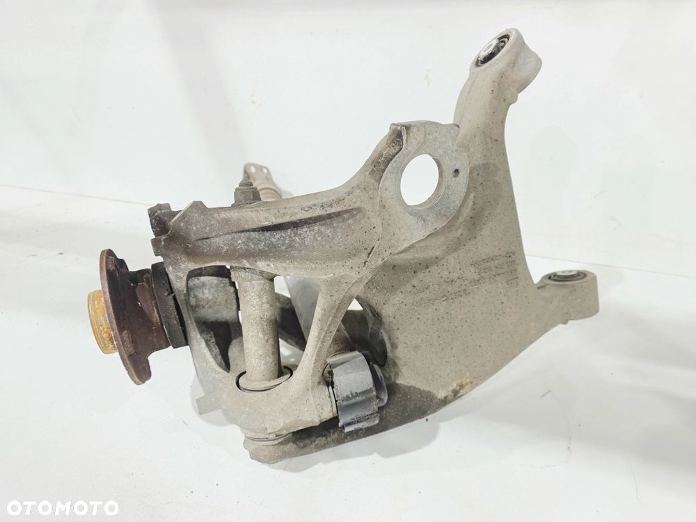 ZWROTNICA PIASTA WAHACZE PRAWY TYŁ AUDI A6 C7 A7 Q5 8R0505312F 4G0505432E - 8