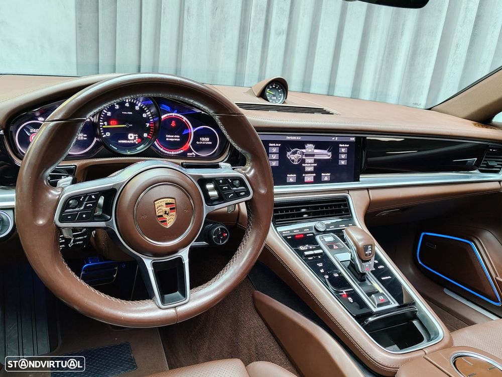 Porsche Panamera 4 E-Hybrid Executive - 13
