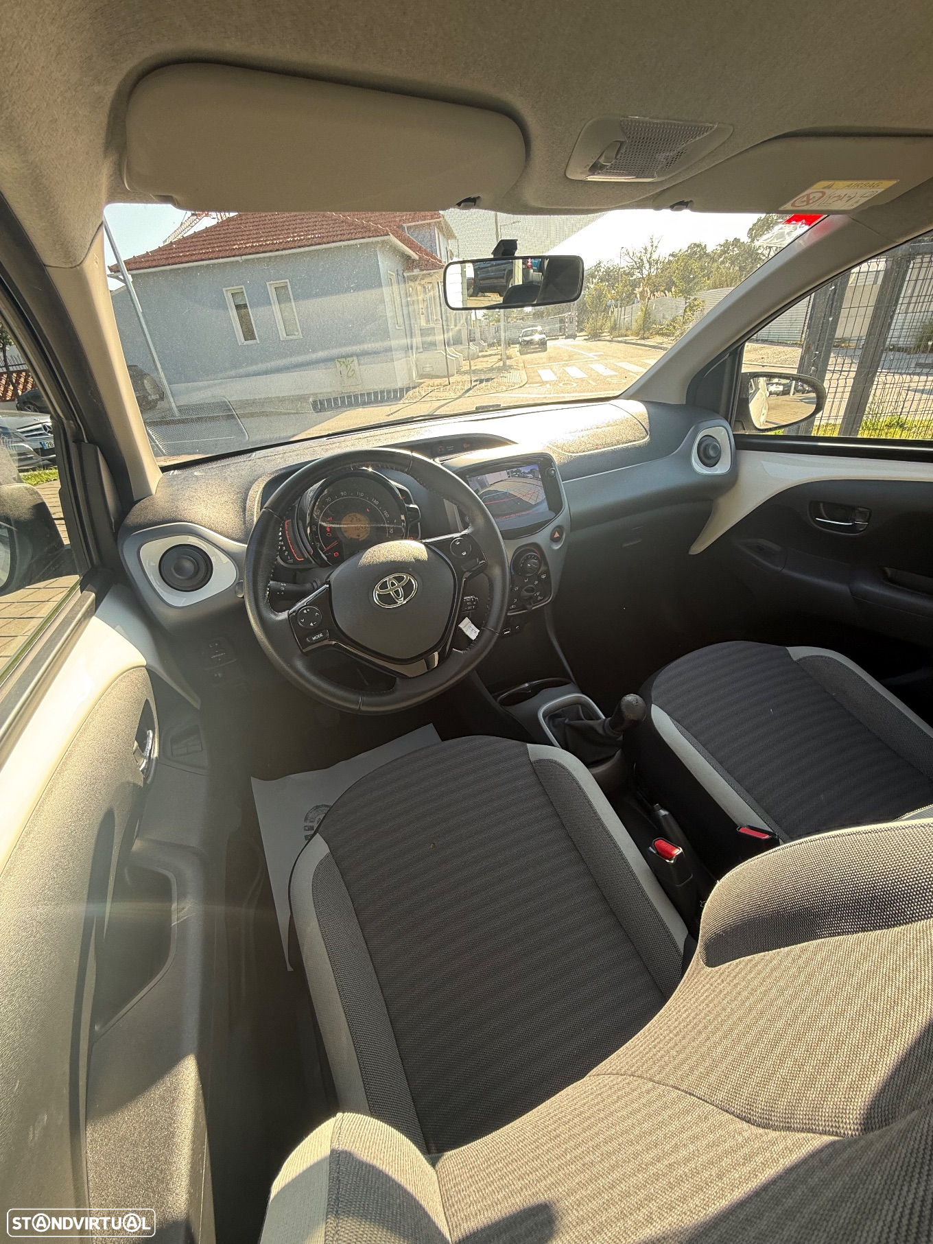 Toyota Aygo 1.0 X-Play+X-Touch - 19