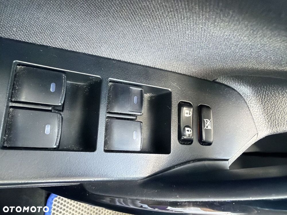 Toyota Auris - 24