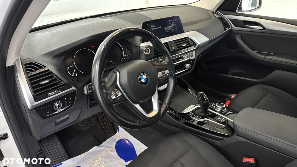 BMW X3 xDrive20d - 11
