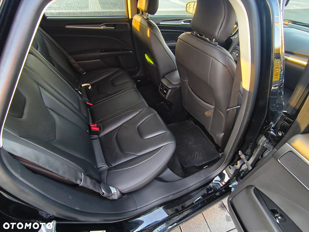 Ford Mondeo 2.0 TDCi STart-Stopp Titanium - 11