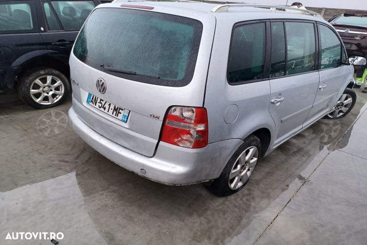Grila radiator 3B0853651L Volkswagen VW Touran 1 [2003 - 2006] Miniva - 7