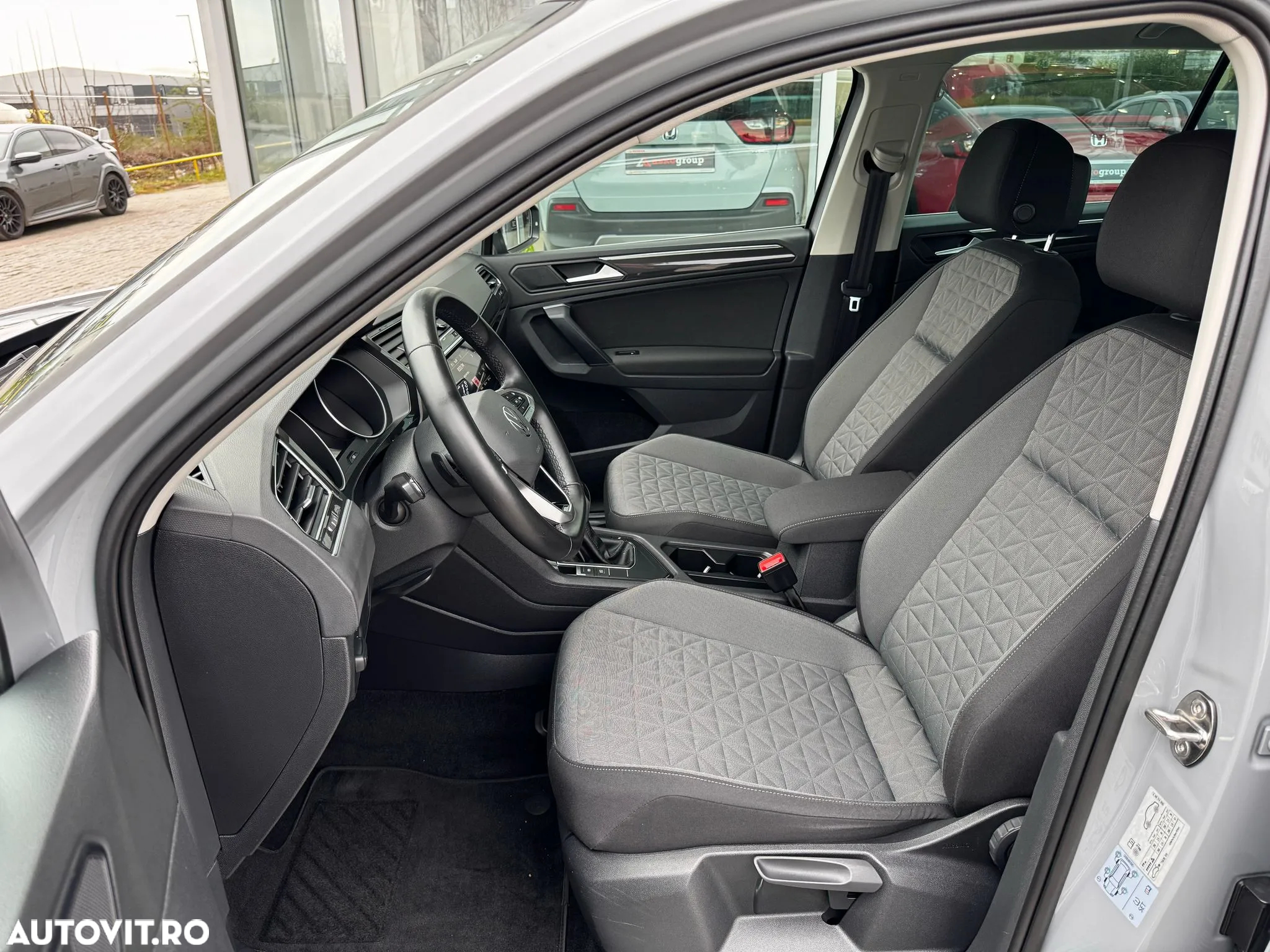 Volkswagen Tiguan 1.5 TSI ACT DSG Trendline - 10