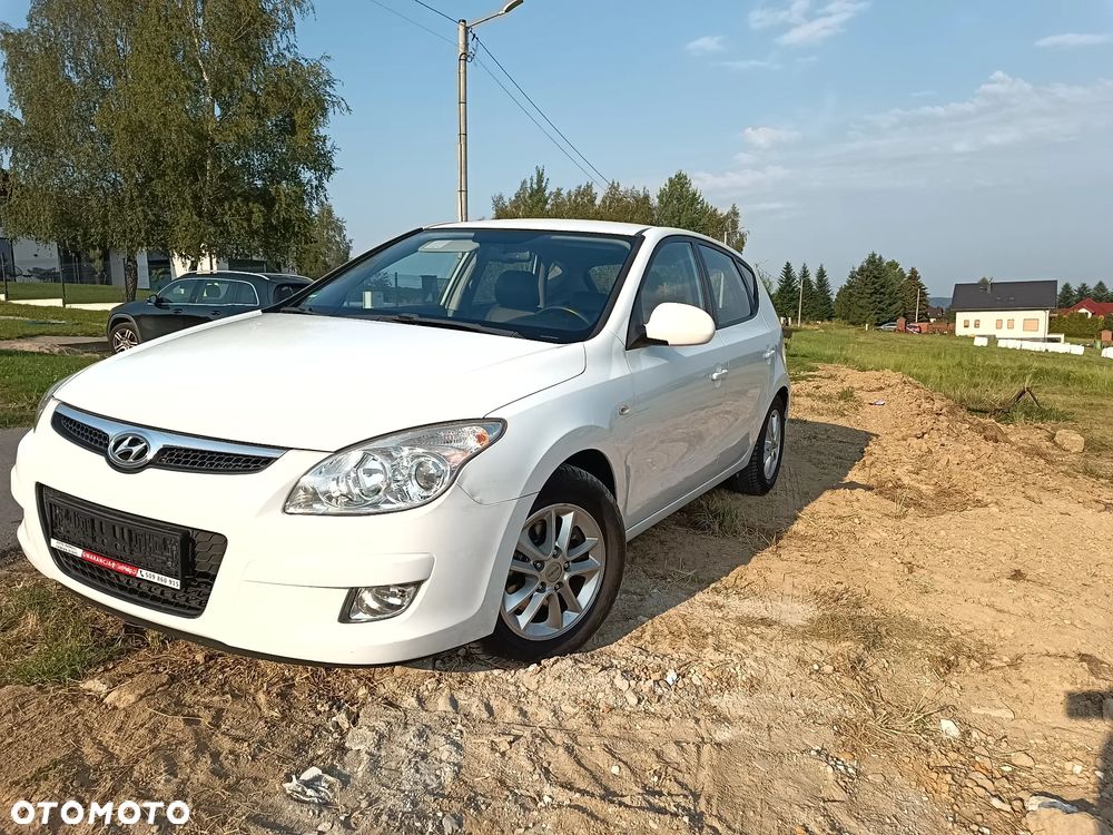 Hyundai i30 2.0 Premium - 13