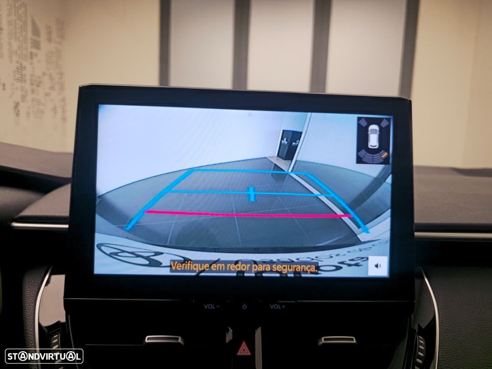 Toyota Corolla Touring Sports 1.8 Hybrid Comfort Plus - 23