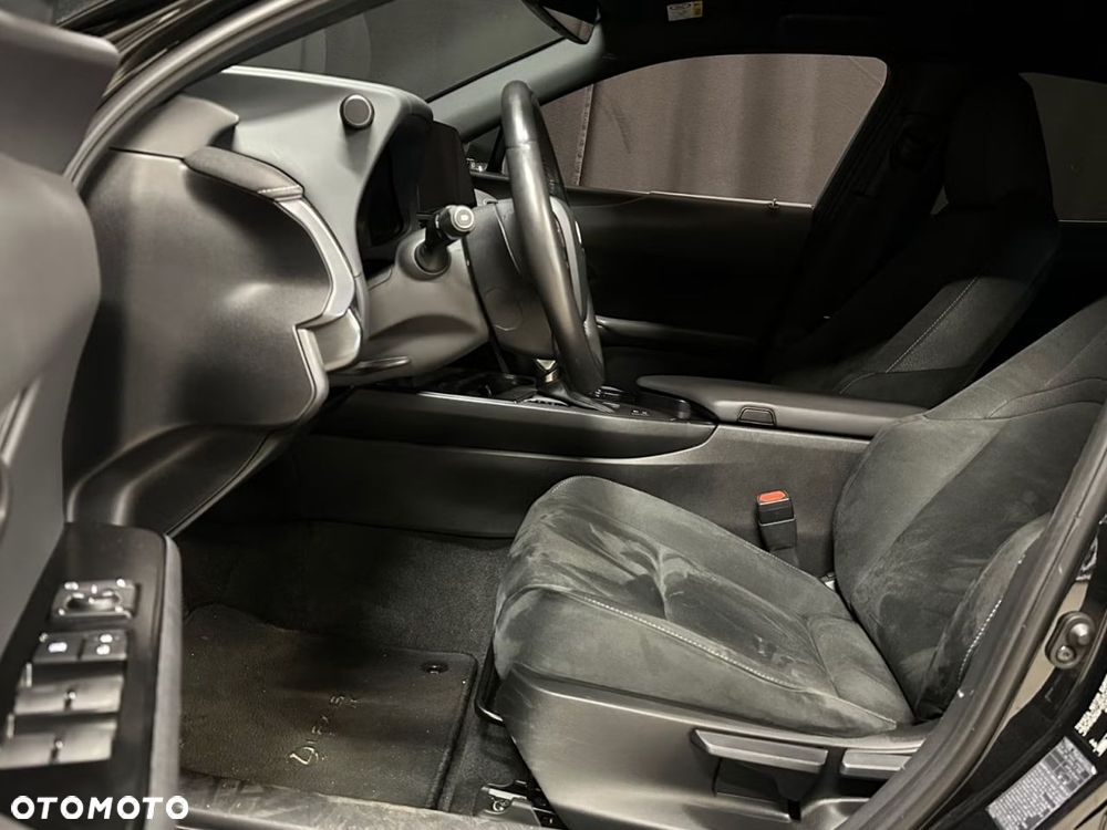 Lexus UX 250h Executive Line - 12
