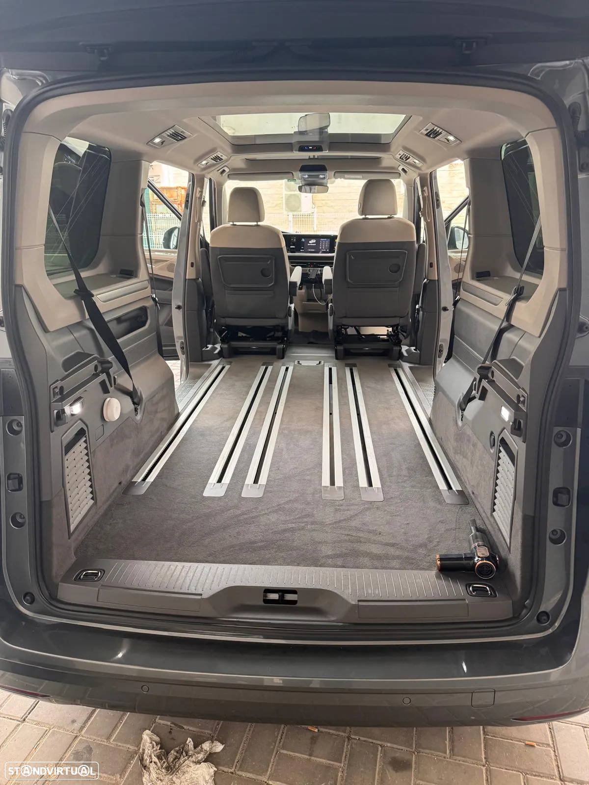 VW Multivan 2.0 TDI Life Longa DSG - 15