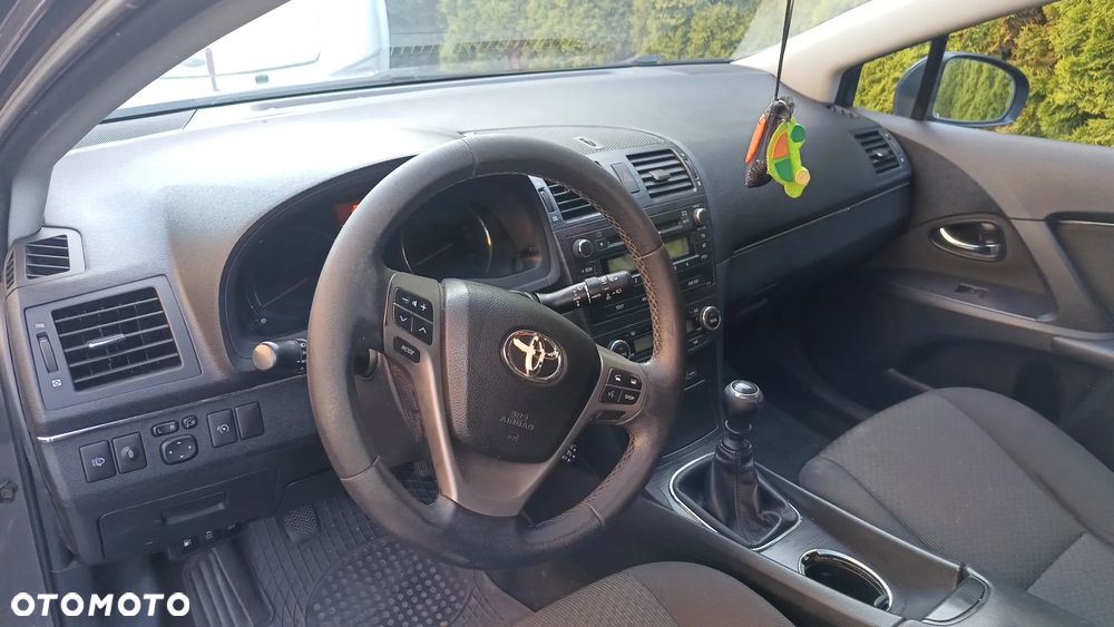 Toyota Avensis 2.0 D-4D Active - 14