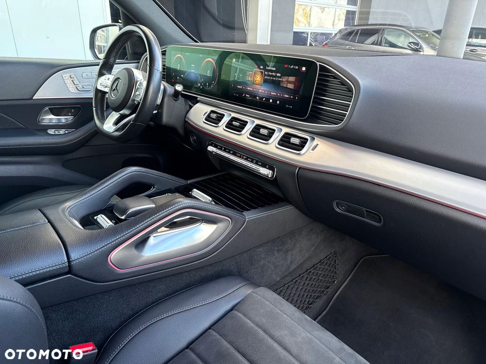 Mercedes-Benz GLE 300 d 4Matic 9G-TRONIC AMG Line - 25