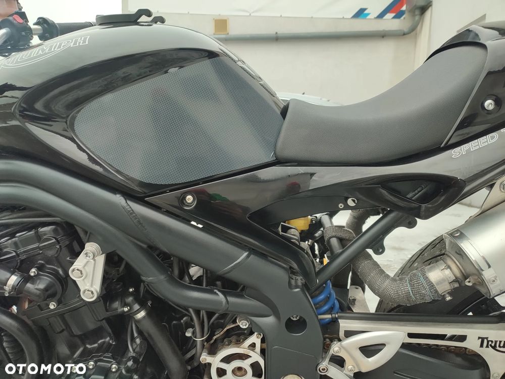 Triumph Speed Triple - 12