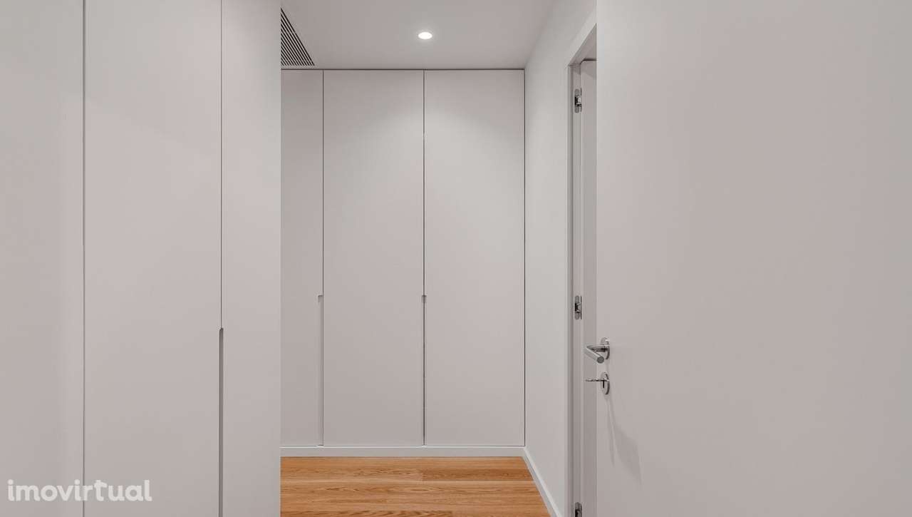 T3 Novo com varanda e garagem - Grande imagem: 4/13