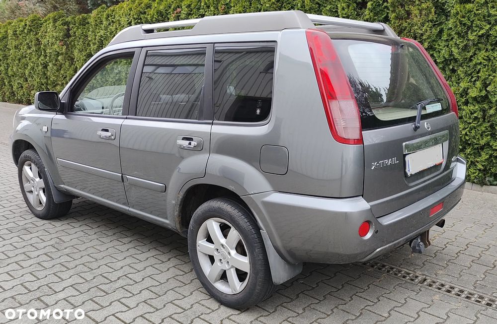 Nissan X-Trail 2.2 dCi Sport + - 2