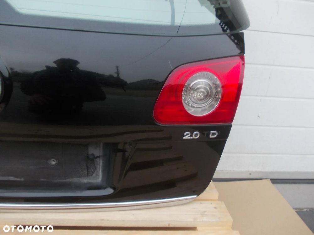 Klapa bagażnika tył VW Passat B6 kombi - 11