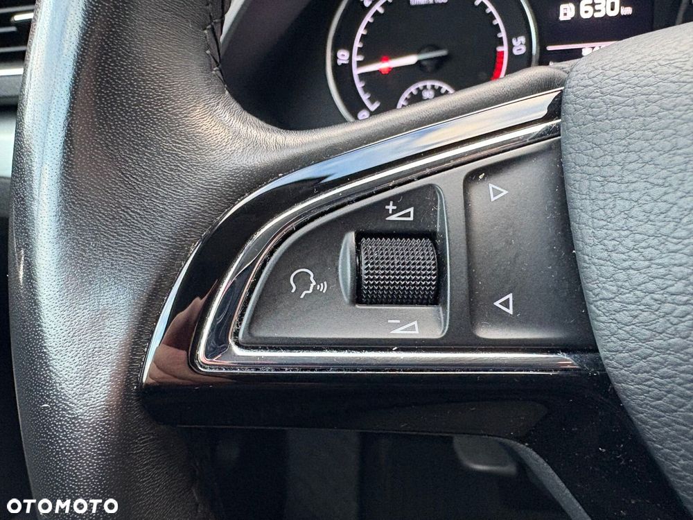 Skoda Superb 2.0 TDI Ambition DSG - 22