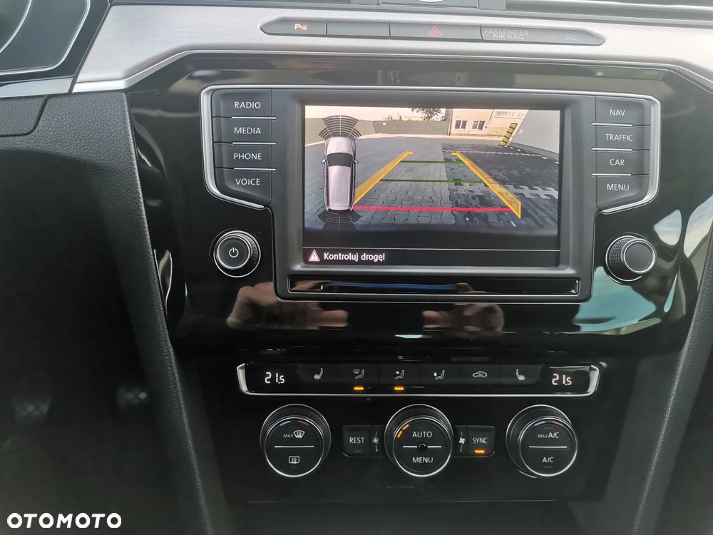 Volkswagen Passat 2.0 TDI BMT Highline - 17